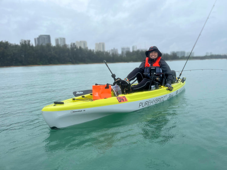 What are the health benefits of kayak fishing in Singapore